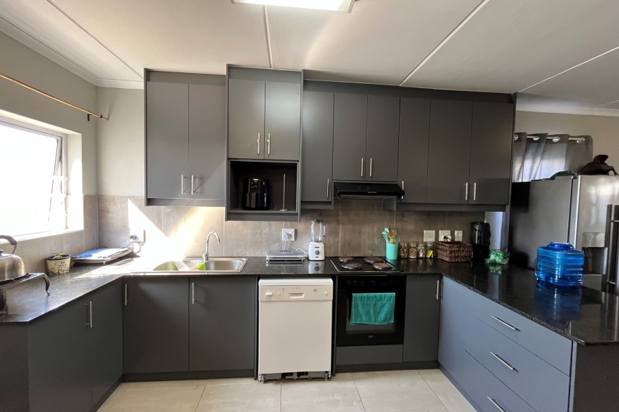 3 Bedroom Property for Sale in Brackenfell South Western Cape